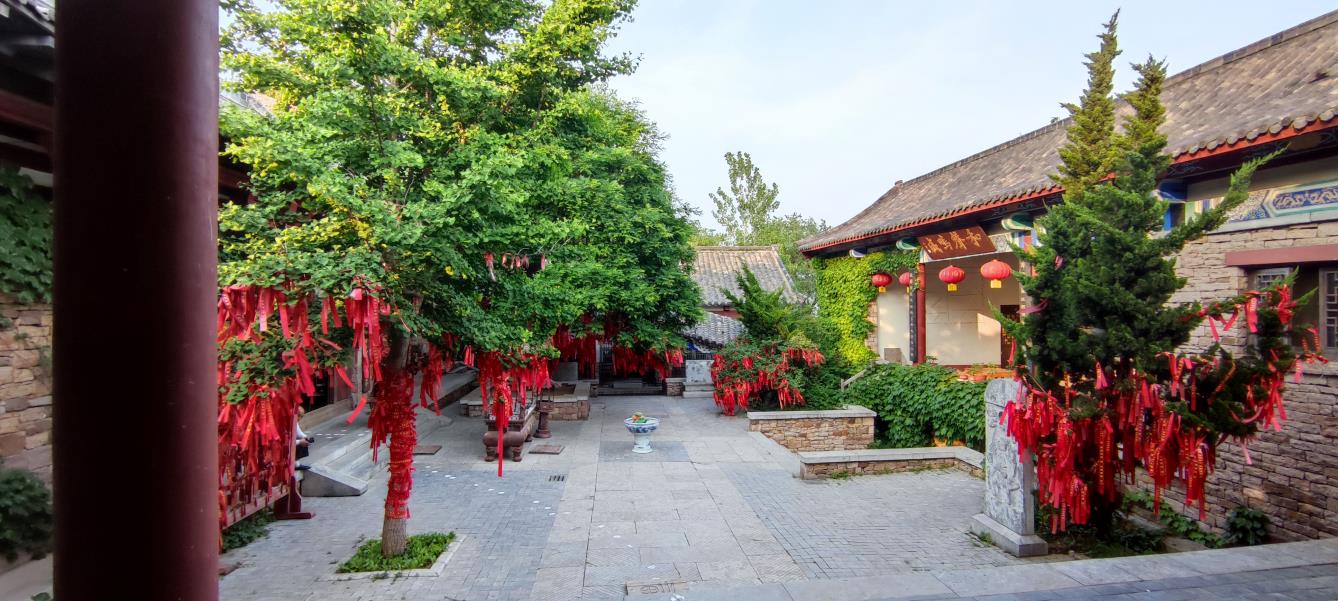 沂南红石寨景区-青岛哪家拓展公司安全保障完善|青岛拓展训练公司排名前十口碑对比|青岛专业拓展训练服务-青岛众行远管理咨询