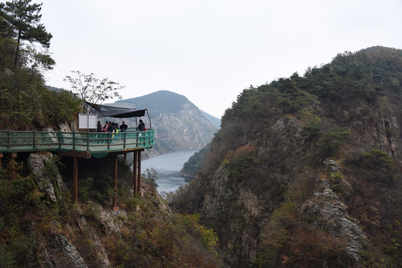 九仙山景区-青岛哪家拓展公司安全保障完善|青岛拓展训练公司排名前十口碑对比|青岛专业拓展训练服务-青岛众行远管理咨询