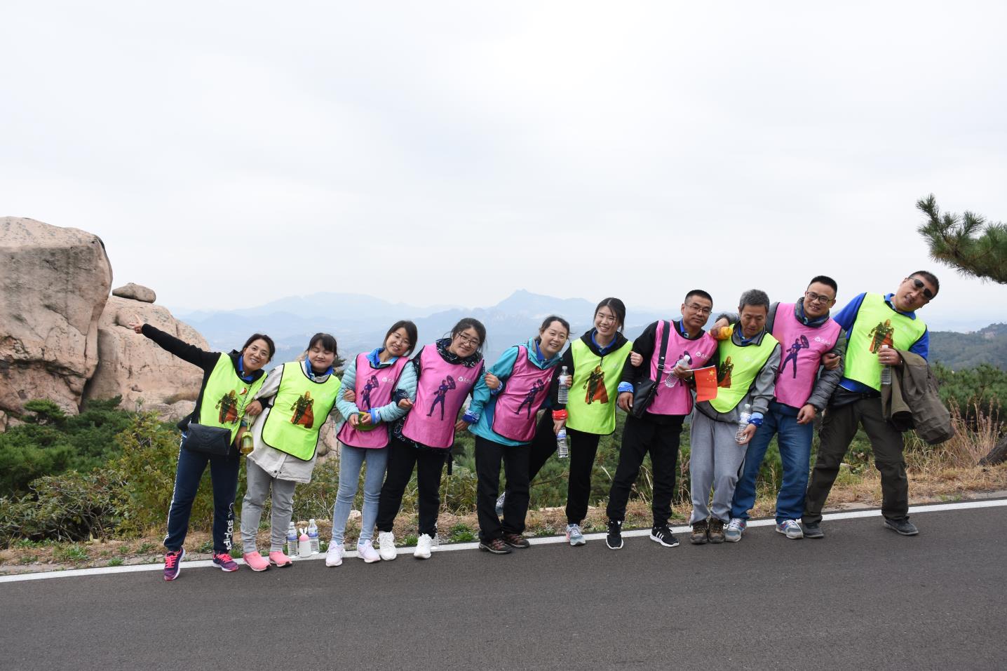 九仙山景区-青岛哪家拓展公司安全保障完善|青岛拓展训练公司排名前十口碑对比|青岛专业拓展训练服务-青岛众行远管理咨询